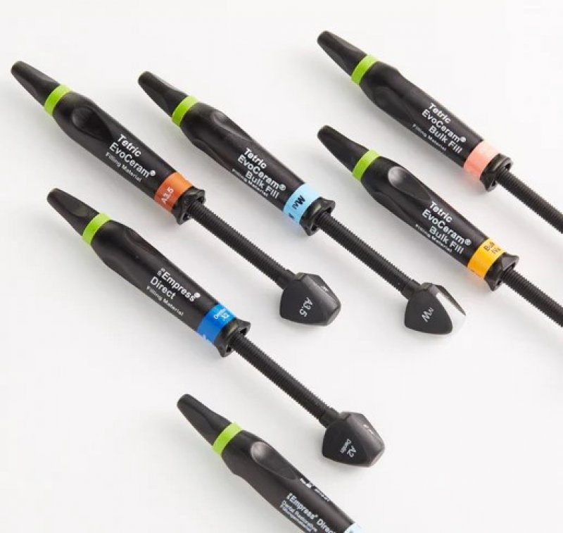 Kompozitní materiál Tetric EvoCeram (3g) A2 